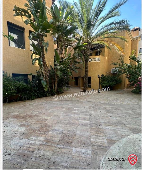 فيلا مساحة 700م على أرض 776م للبيع في عمان - دابوق