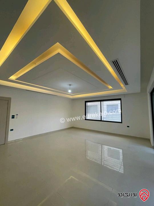 شقة شبه ارضية مساحة 230م للإيجار سوبر ديلوكس في عمان - حي الصحابة 