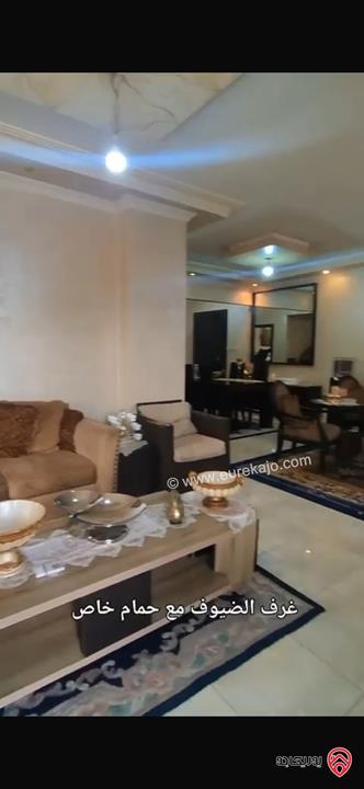 شقة ارضية مساحة 225م داخلي و 135م خارجي فاخرة للبيع في عمان - خلدا 