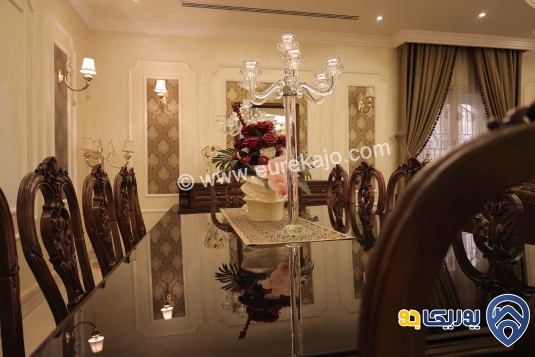 فيلا فاخرة مساحة الأرض 938م ومساحة البناء 1040م للبيع في عمان - ابو نصير  