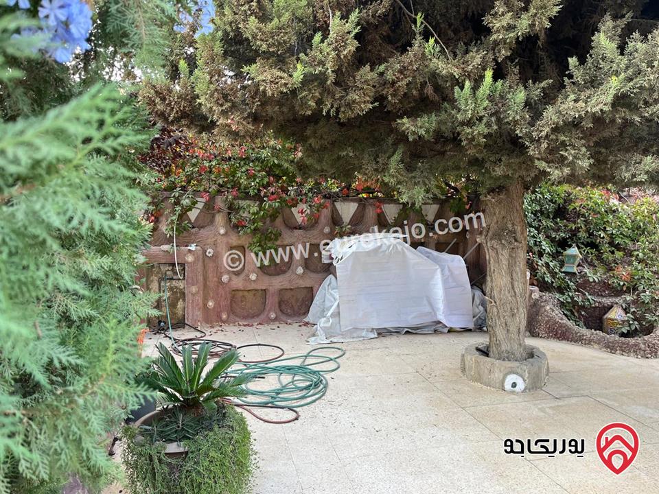 بيت مستقل مساحة 600م على أرض 980م للبيع في عمان - طبربور 