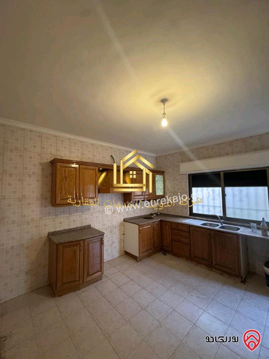 شقة فارغة طابق اول مساحة 190متر للإيجار في عمان - الجبيهة 