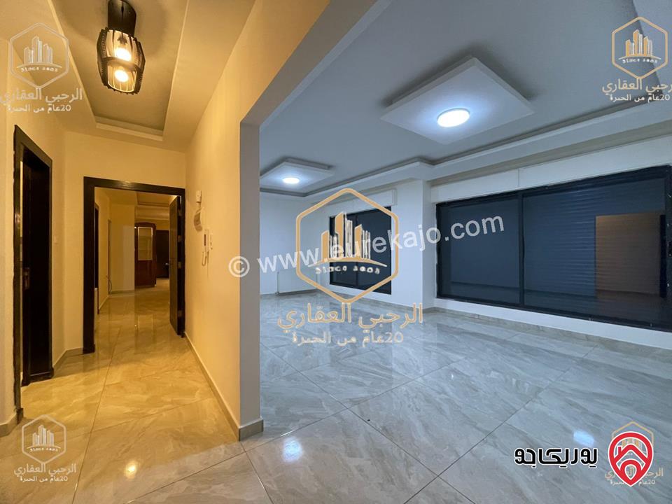 شقة سوبر ديلوكس طابق ارضي معلق مساحة 190م للايجار في عمان - أم السماق 