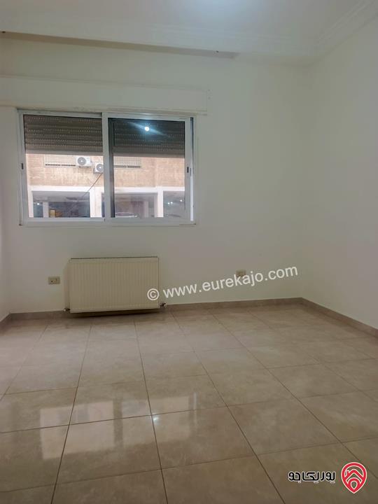 شقة طابق أول مساحة 200م للايجار في عمان - ام السماق 