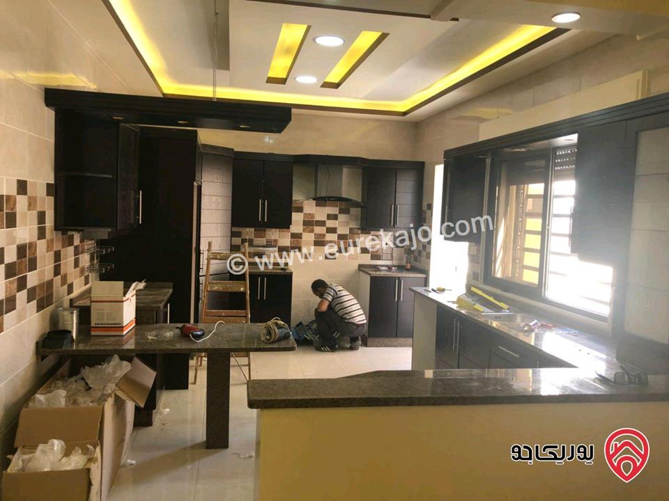 شقة شبه ارضية مساحة 196م للبيع في عمان - شفا بدران