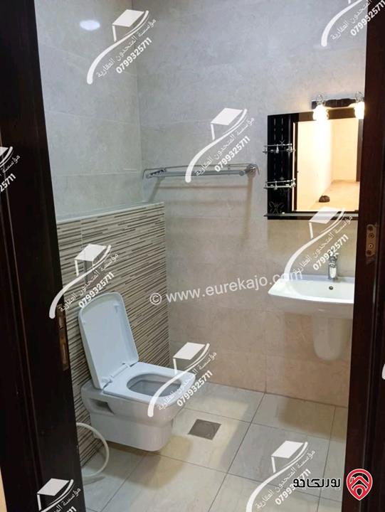 شقة فارغة أرضية مساحة 180م للايجار في عمان - خلدا