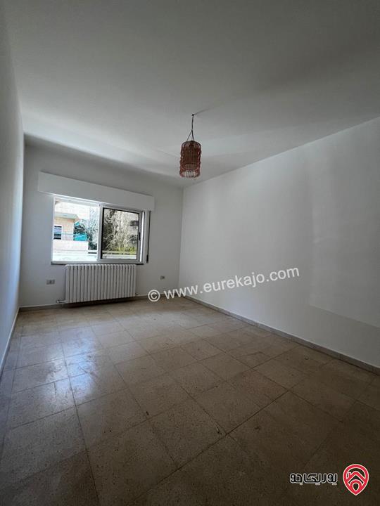 شقة طابق أول مساحة 210م للايجار في عمان - خلدا