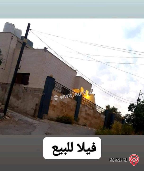 فيلا مساحة 450م على أرض 1012م للبيع في عمان - ناعور الحي الغربي 