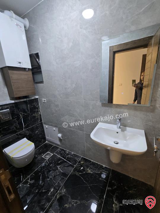 شقة مساحة 160م طابق أول للبيع في عمان - تلاع العلي موقع سكني قرب الخدمات سوبر ديلوكس جديدة 