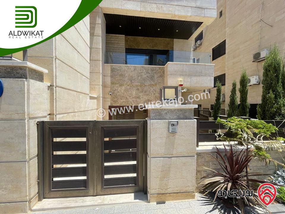 شقة ارضية دوبلكس للبيع في عمان - ام السماق مساحة 350م ومساحة الحديقة 50 و الترس 55م موقع مميز