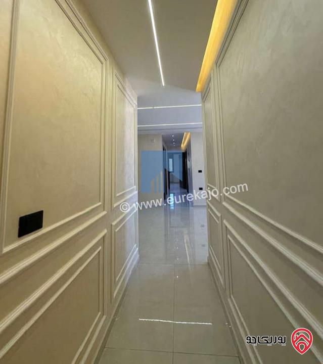 شقة فاخرة للبيع في عمان - تلاع العلي خلف طواحين الهوا 180م مع ترس 30م بسعر مغري لم تسكن