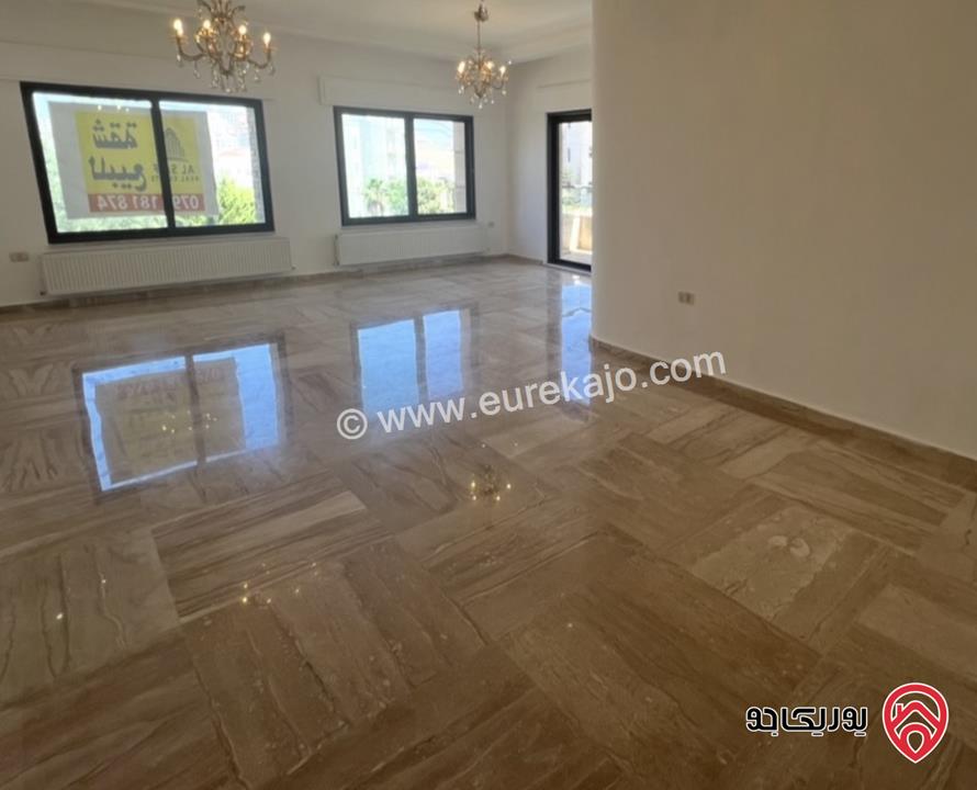 شقة فاخرة مساحة 190م طابق أول للبيع في عمان - ام السماق