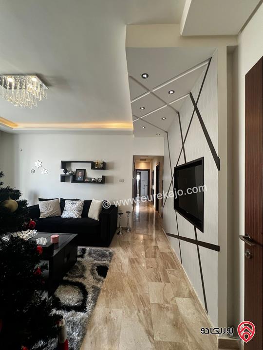 شقة فاخرة طابق ثاني مساحة 170م للبيع مفروشة في عمان - ضاحية النخيل