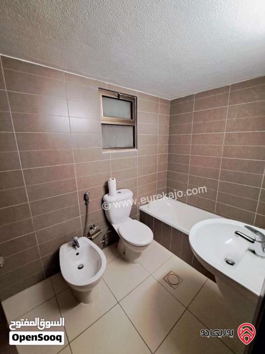 شقة طابق اول مساحة 250م للايجار في عمان - دير غبار