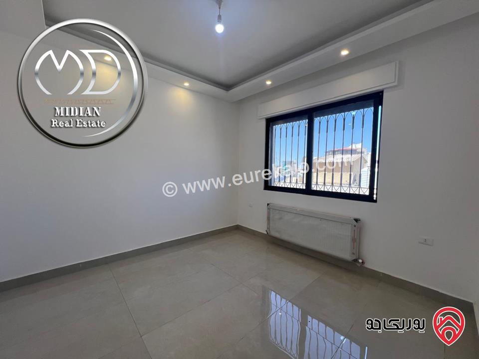 شقق جديدة للبيع في عمان - ضاحية النخيل مساحات 250م & 300م مع تراسات تشطيبات ديكورات عصرية فاخرة اطلالة رائعة