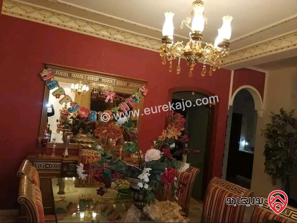 شقة طابق أرضي دوبلكس دوبلكس مساحة 302م داخلي و 80م خارجي للبيع في عمان - ام السماق
