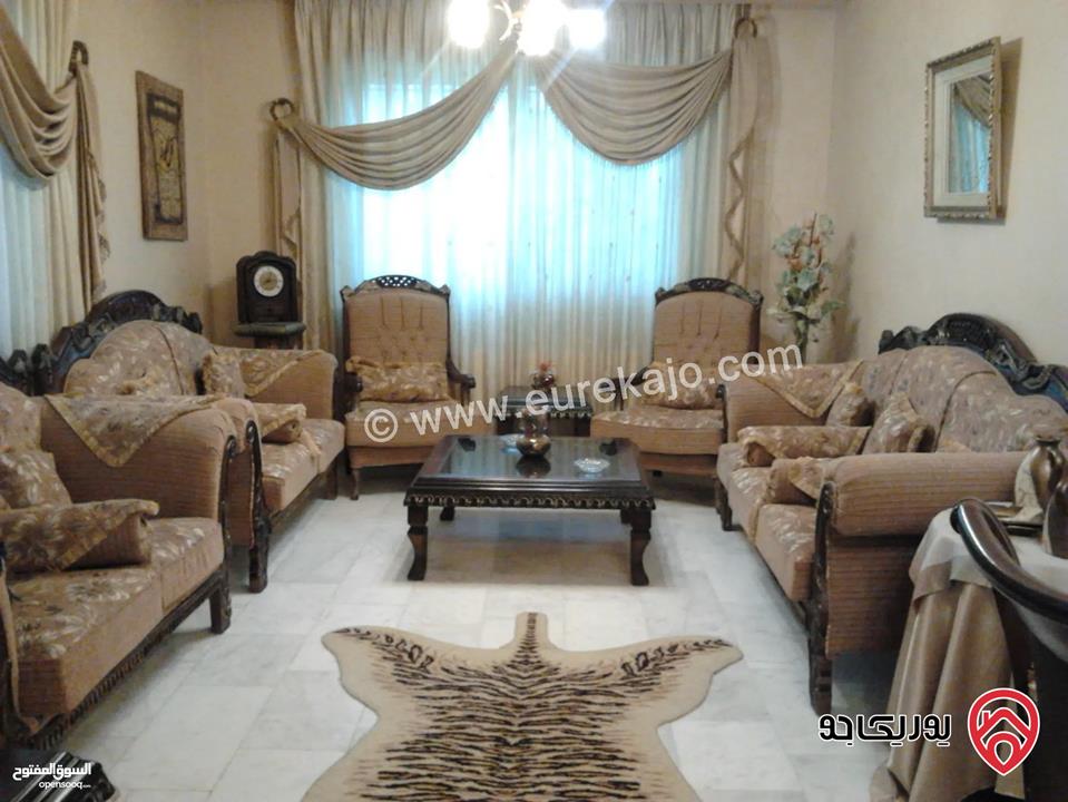 شقة شبه أرضية مساحة 157م داخلي و 40م خارجي للبيع في عمان - خلدا