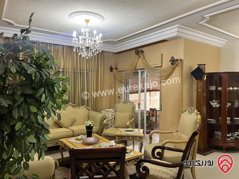 شقة مميزة طابق ثاني مساحة 187م للبيع في عمان - الدوار السابع