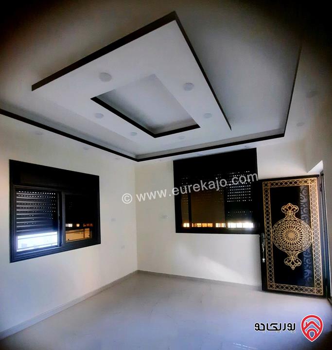 بيت مستقل سوبر ديلوكس مساحة 167م على أرض 316م للبيع في الزرقاء - شومر