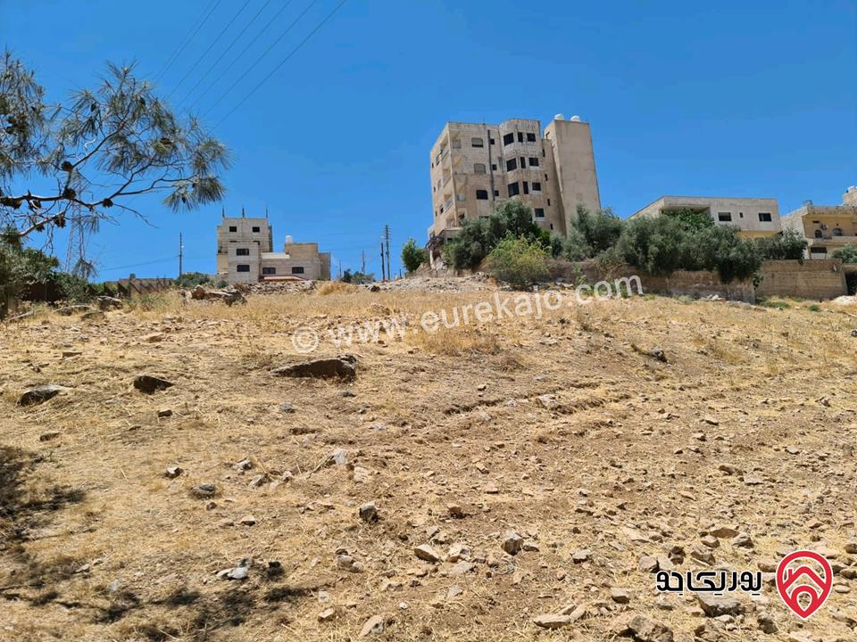 أرض مساحة 1 دونم و 30م تنظيم سكن (ب)، بتسمح بـ 3 طوابق، للبيع في عمان - طبربور وموقعها بين شارعين رئيسيين - الأمير فيصل وبيعة الرضوان 