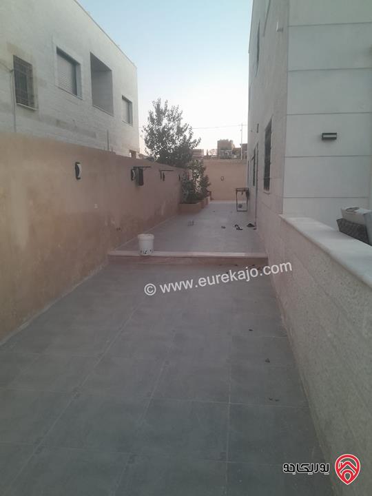 منزل مساحة 400م على أرض 501م للبيع في عمان - البيضاء 