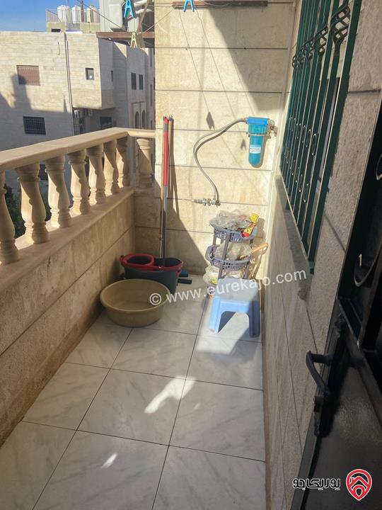 شقة مساحة 200م طابق ثاني للبيع في عمان - طبربور / شارع المظفر الايوبي / عمارة ٤٣
