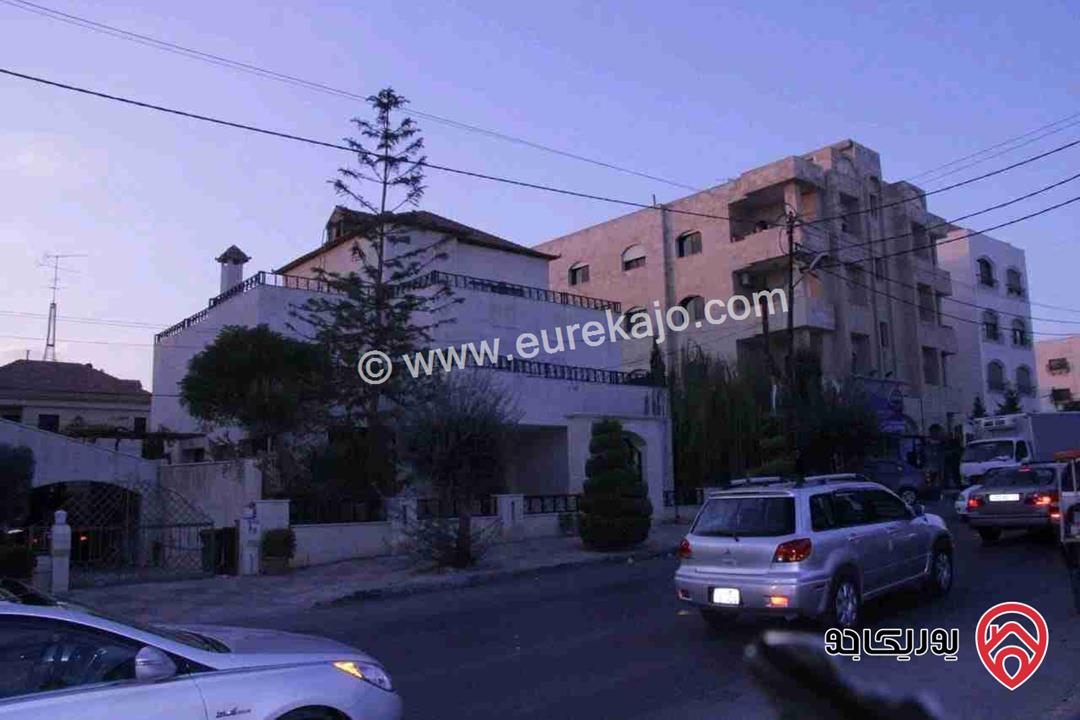 فيلا مساحة 750م على أرض 850م للبيع في عمان - أم أذينة