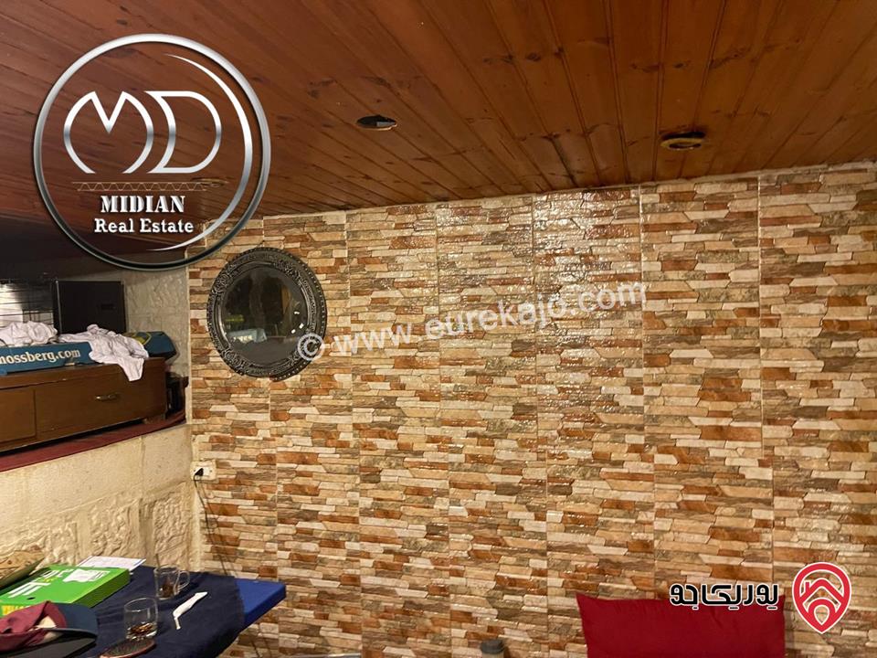 شقة شبه ارضي للبيع في عمان - ضاحية الرشيد مساحة 175م مع ترس 60م تشطيبات سوبر ديلوكس بسعر مميز