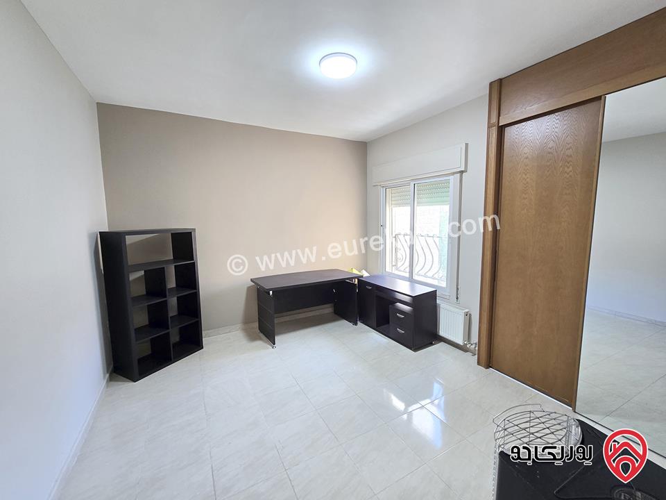 شقة مفروشة طابق ثاني مساحة 190م للايجار مفروشة في عمان - خلدا 