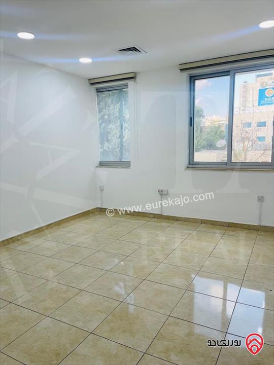 مكاتب تجارية مساحة 307م للإيجار في عمان - الشميساني