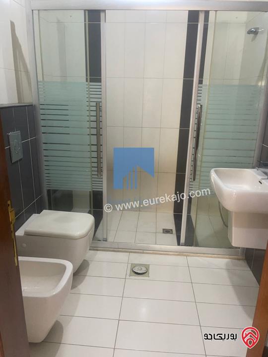 شقة شبه ارضية مساحة 188م مع ترس 30م تشطيب سوبر ديلوكس للبيع في عمان - خلدا