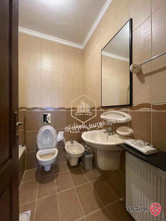 شقة سوبر ديلوكس مفروشة مساحة 175م للايجار في عمان - عبدون