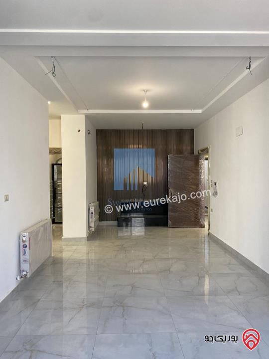 شقة فاخرة للبيع في عمان - خلدا - قرب الموفنبيك ومطعم ورد طابق اول 135م تشطيب سوبر ديلوكس لم تسكن