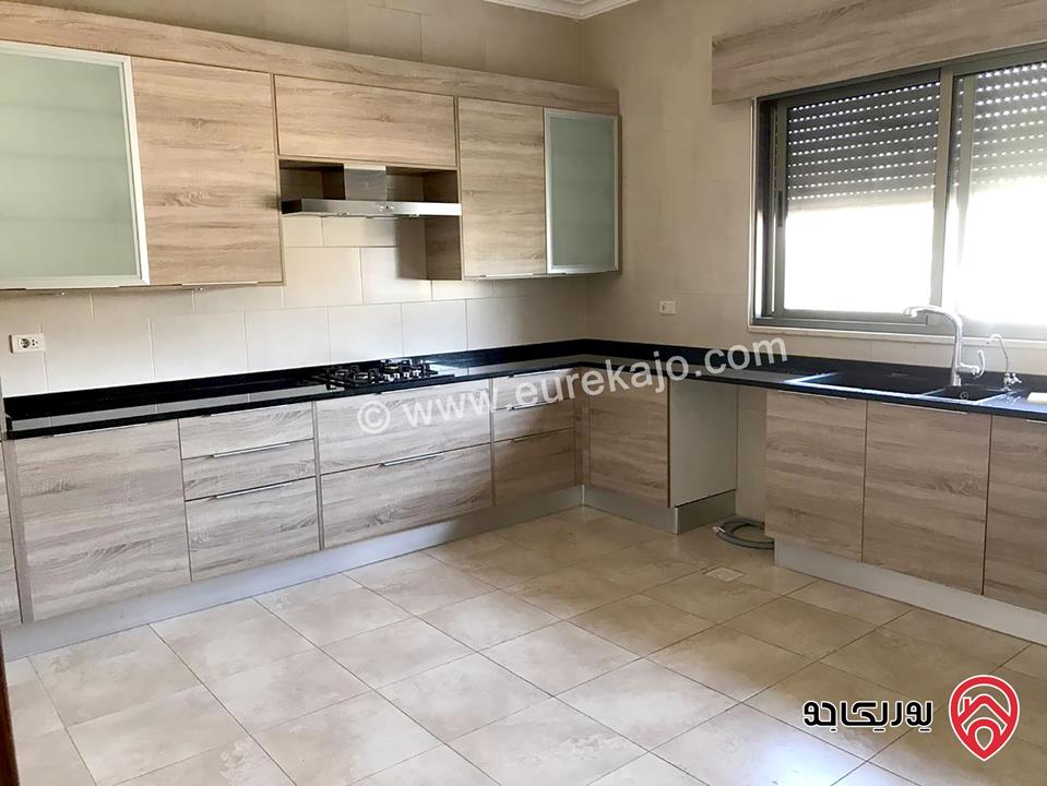 شقة مساحة 210 متر طابق اول فارغة للايجار في عمان - عبدون