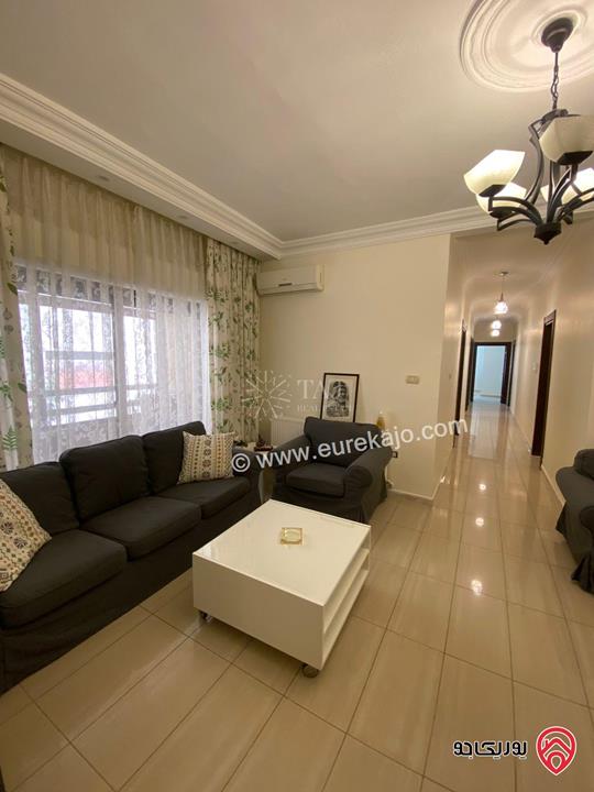 شقة مفروشة فاخرة طابق ثالث مساحة 204م للبيع أو للايجار في عمان - عبدون