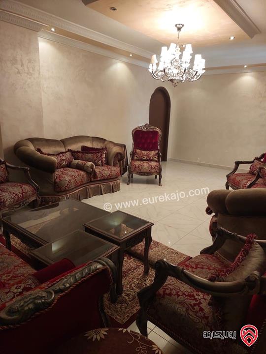 فيلا مساحة 500م على أرض 3 دونم و 750م للبيع في جرش 