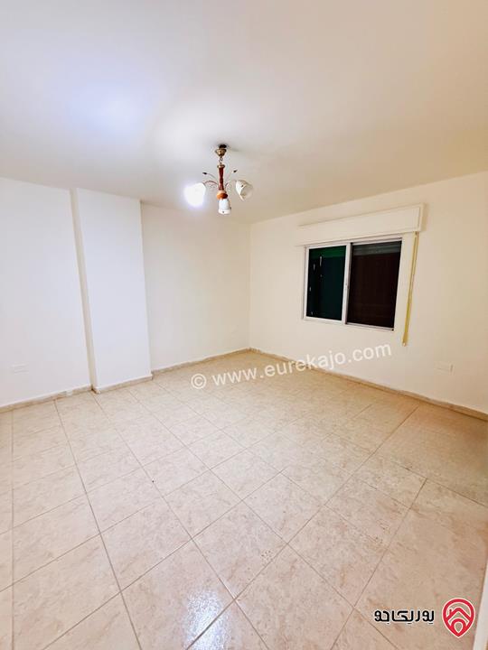 شقة شبه أرضية مساحة 150م للبيع في عمان - طبربور 