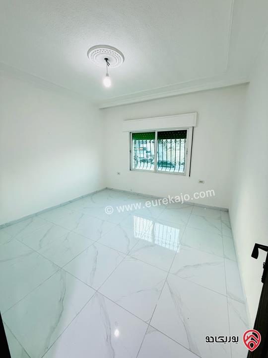 شقة طابق ثاني مساحة 210م للبيع في عمان - طبربور 