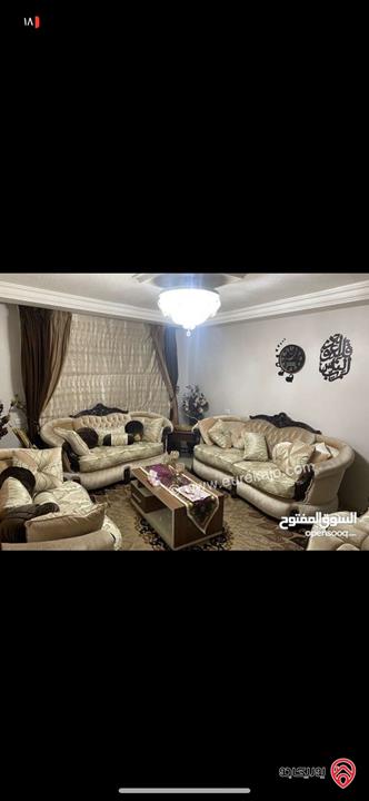 شقه ديلوكس طابق ارضي مساحة 142م للبيع في ارقى مناطق الزرقاء 