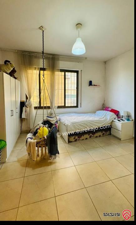 شقة أرضية مساحة 163م داخلي و 40م خارجي للبيع في عمان - الجندويل 