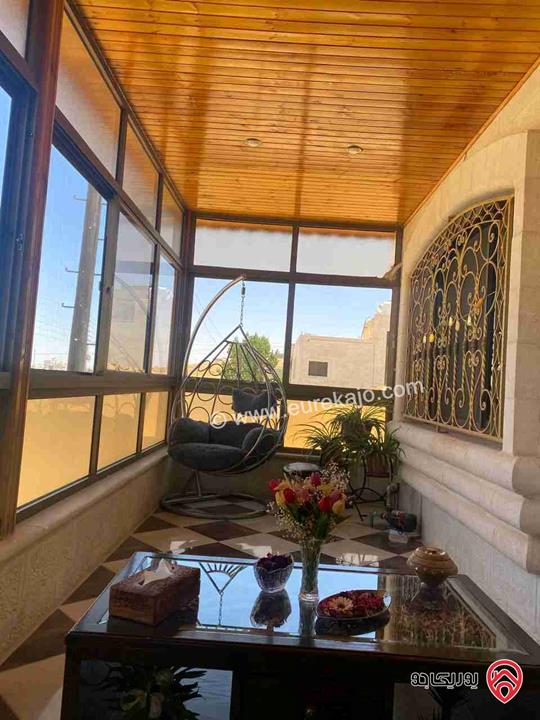 فيلا مساحة 550م على أرض 340م للبيع في عمان - حي الضياء ابو نصير