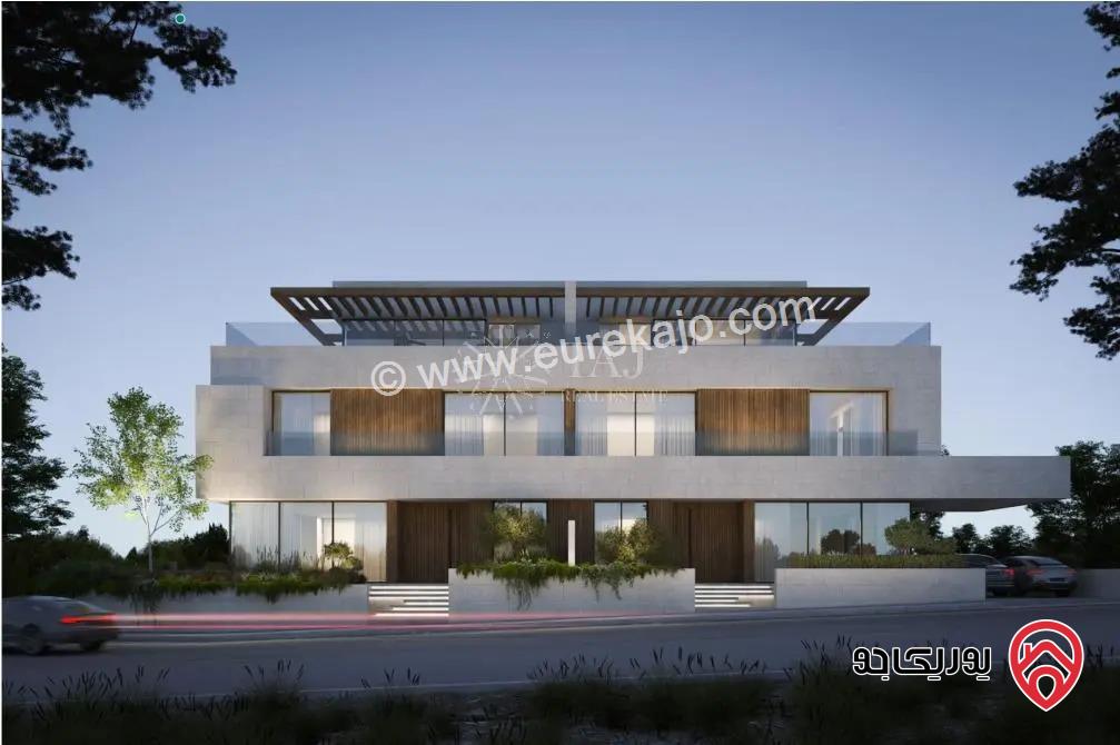 فلل متلاصقة قيد الإنشاء مساحة 850م على ارض 550م للبيع في عمان - عبدون