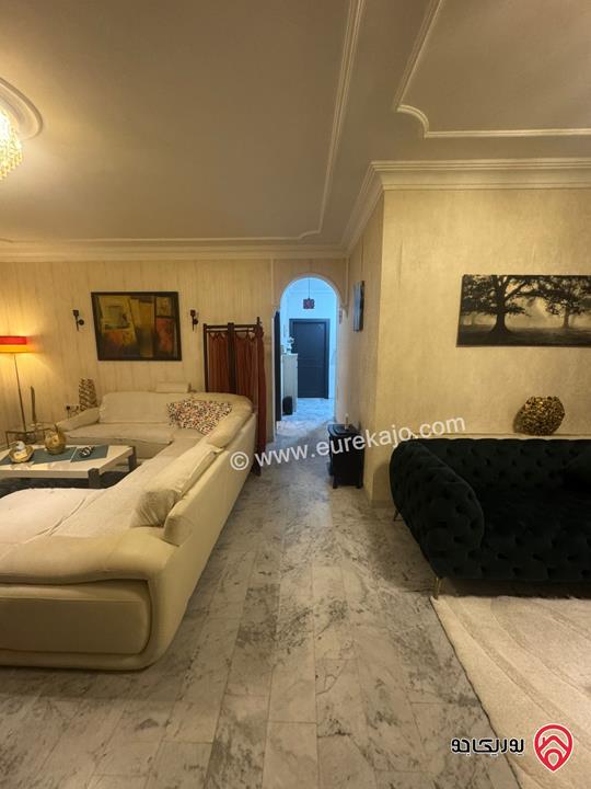 شقة طابق ثالث مساحة 138م للبيع في عمان - خلدا