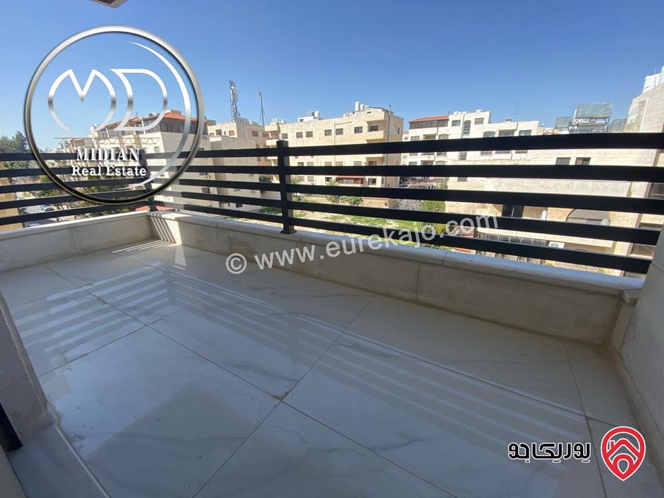 شقة جديدة فارغة للايجار في عمان - ضاحية الرشيد مساحة 190م طابق ثالث تشطيبات ديكورات عصرية فاخرة اطلالة جميلة