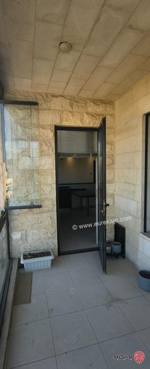 شقة مساحة 218م طابق ثاني للبيع في عمان - خلدا 