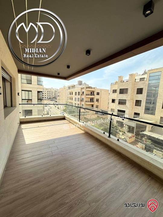 شقق للبيع في عمان - ضاحية النخيل مساحات 250م 4 نوم تشطيبات و ديكورات عصرية فاخرة جديدة لم تسكن