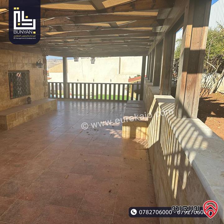 شاليه /مزرعة مساحة الأرض 4 دونم و 100م مميزة للبيع في الزرقاء - العالوك