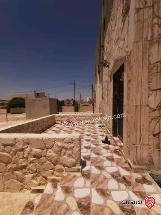 منزل مستقل مساحة 200م على أرض 660م للبيع في الزرقاء - الحي الشرقي