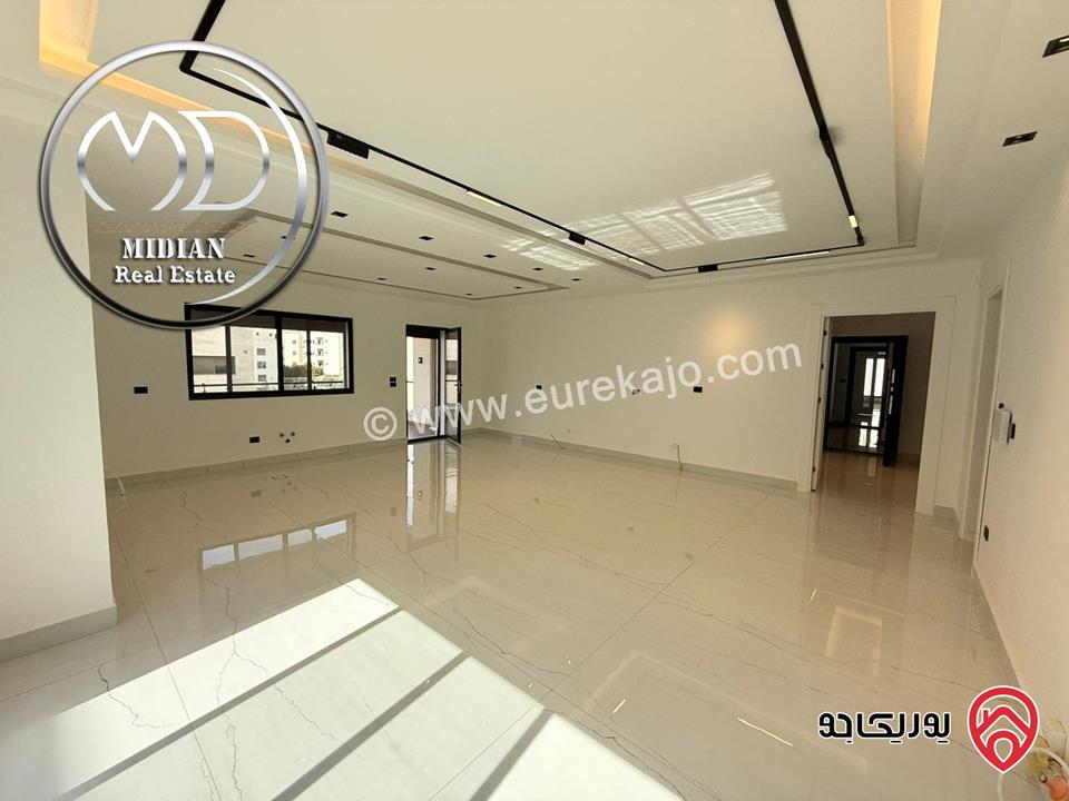 شقق للبيع في عمان - ضاحية النخيل مساحات 250م 4 نوم تشطيبات و ديكورات عصرية فاخرة جديدة لم تسكن