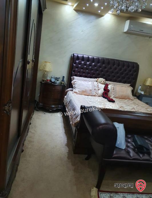 شقة مساحة 220م طابق أرضي للبيع في الجبيهة 